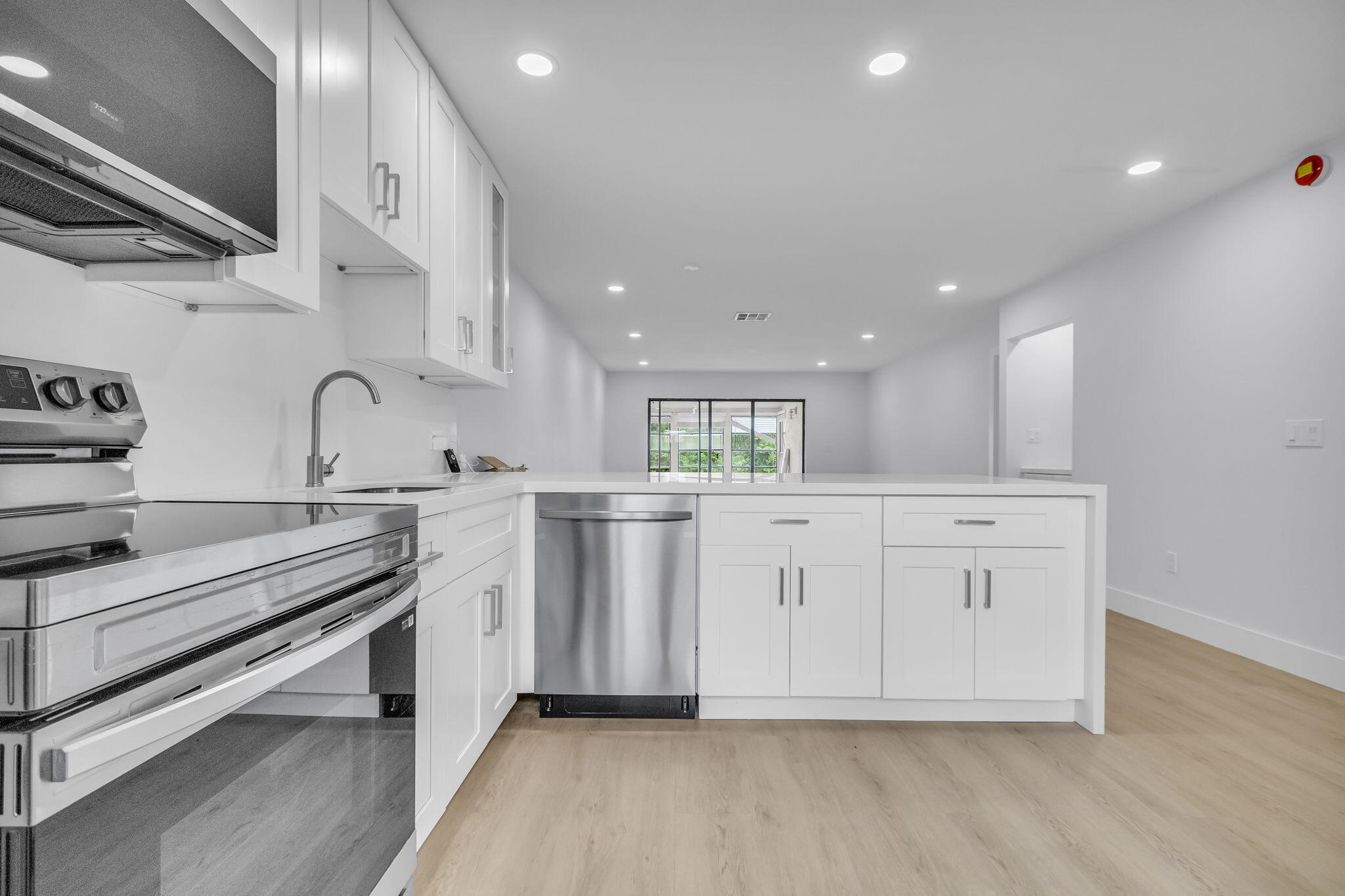 8535 Casa Del Lago, Unit F Boca Raton, FL 33433 - Photo 7 of 42 30-web-or-mls-IMG_4818