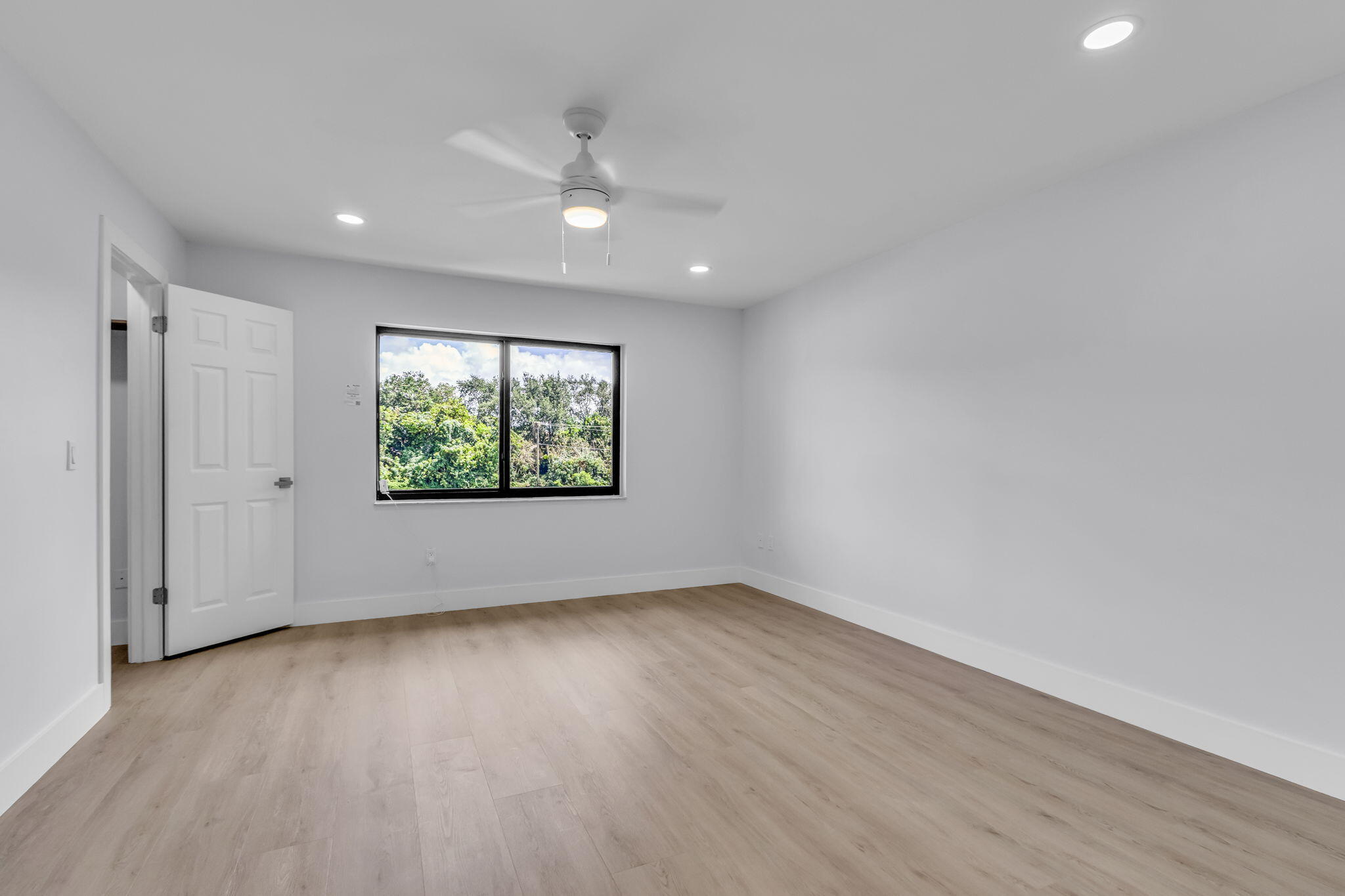 8535 Casa Del Lago, Unit F Boca Raton, FL 33433 - Photo 10 of 42 10-web-or-mls-IMG_4755