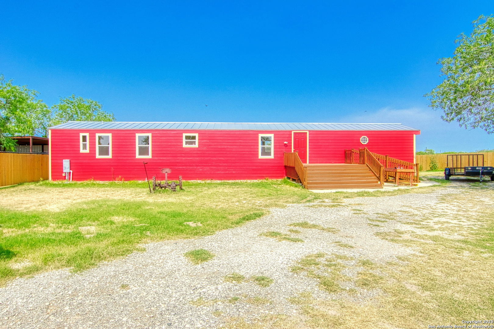 18883 La Gloria Road Elmendorf, TX 78112 - Photo 2 of 46 a view of pool and outdoor space