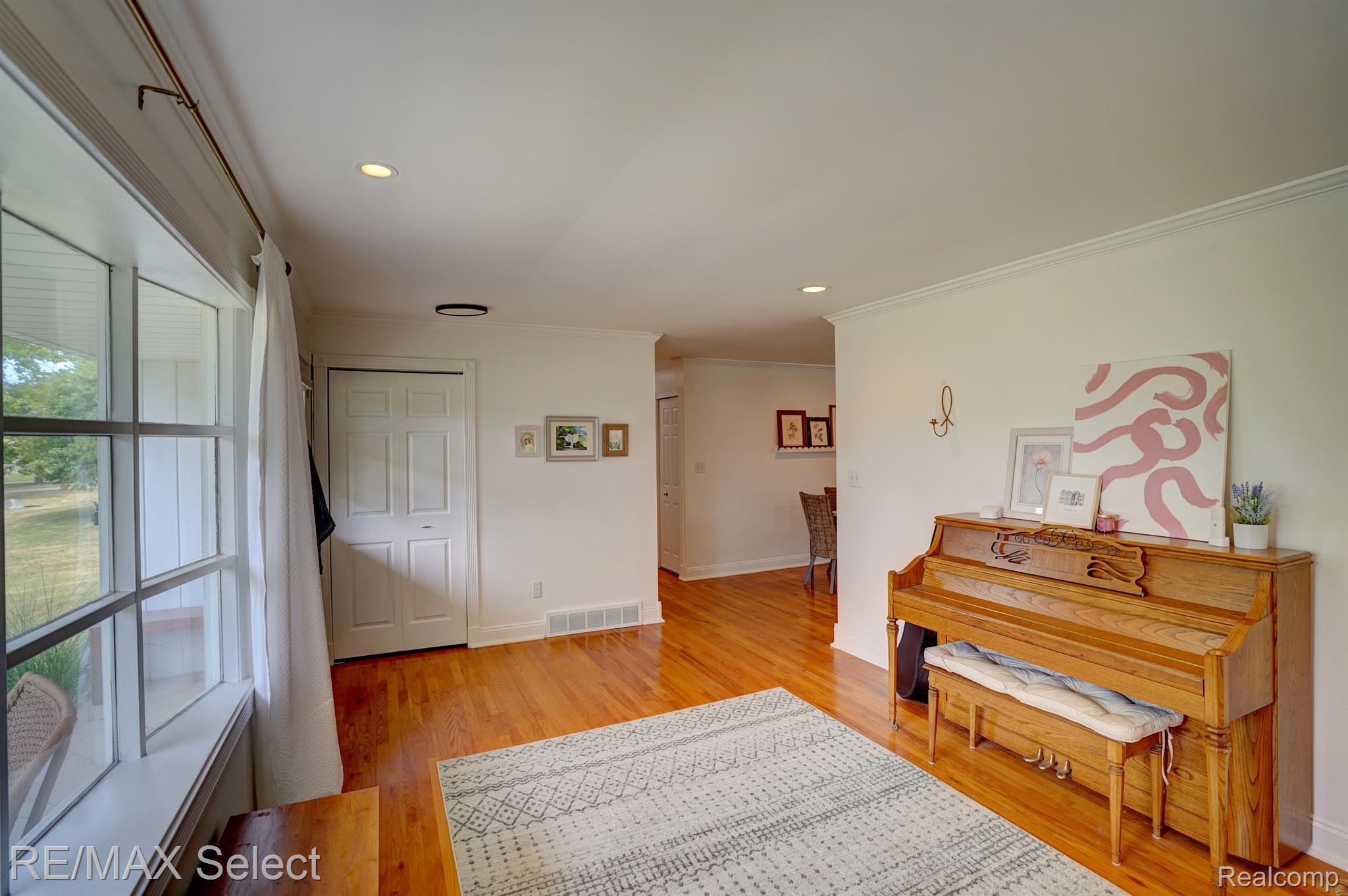 11860 Dunham Road Hartland, MI 48353 - Photo 27 of 39 Gallery Image 27