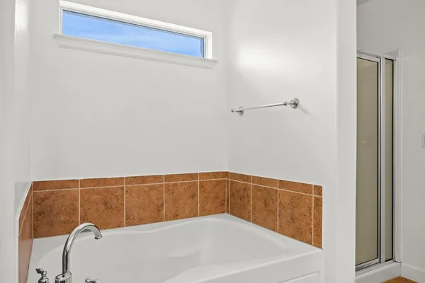 $2,100 | 789 Kingfisher Lane, Leander, TX 78641