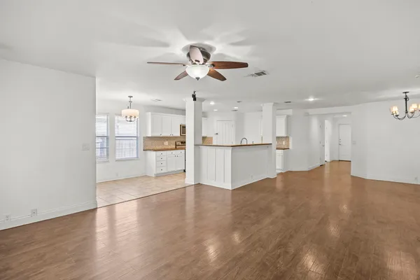 $2,100 | 789 Kingfisher Lane, Leander, TX 78641