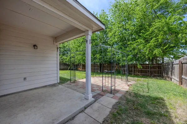 $2,100 | 789 Kingfisher Lane, Leander, TX 78641