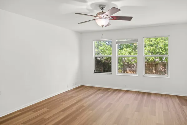 $2,100 | 789 Kingfisher Lane, Leander, TX 78641