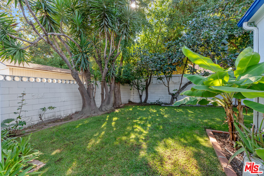 11806 Bellagio Road Los Angeles, CA 90049 - Photo 31 of 42 Gallery Image 31