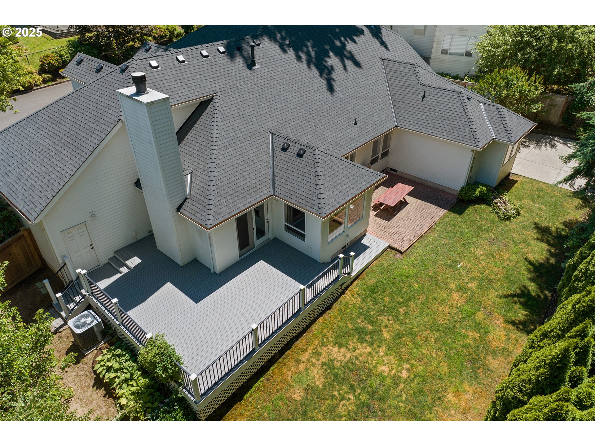 12723 Southwest Adrian Court Lake Oswego, OR 97034 - Photo 40 of 48