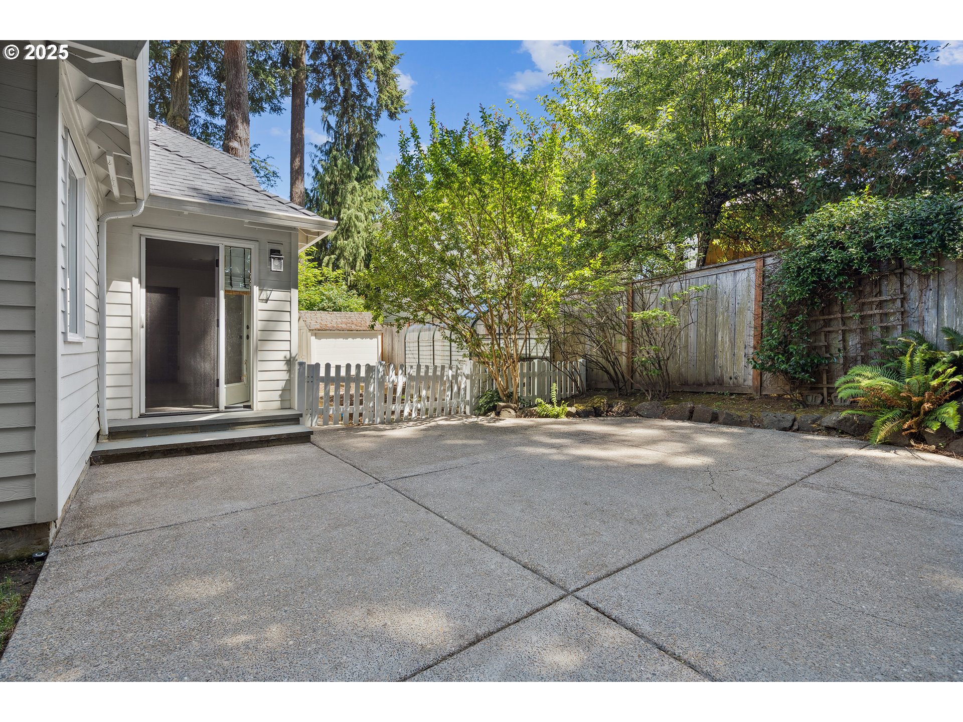 12723 Southwest Adrian Court Lake Oswego, OR 97034 - Photo 43 of 48