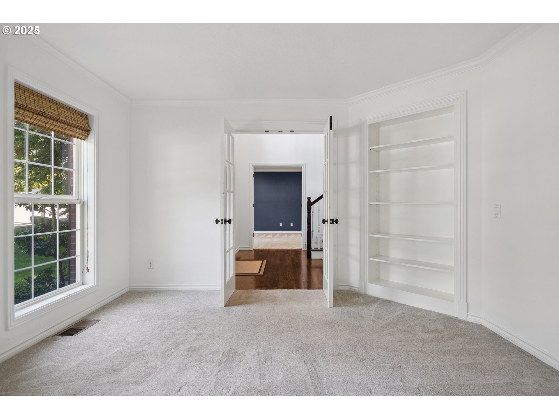 12723 Southwest Adrian Court Lake Oswego, OR 97034 - Photo 8 of 48