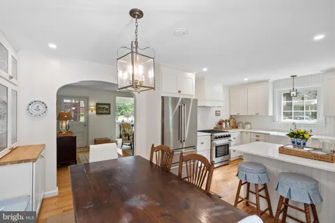 $825,000 | 4301 Agnew Avenue, Alexandria, VA 22309