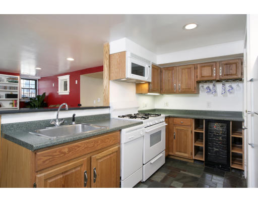45 High Street, Unit B Boston, MA 02129 - Photo 2 of 3