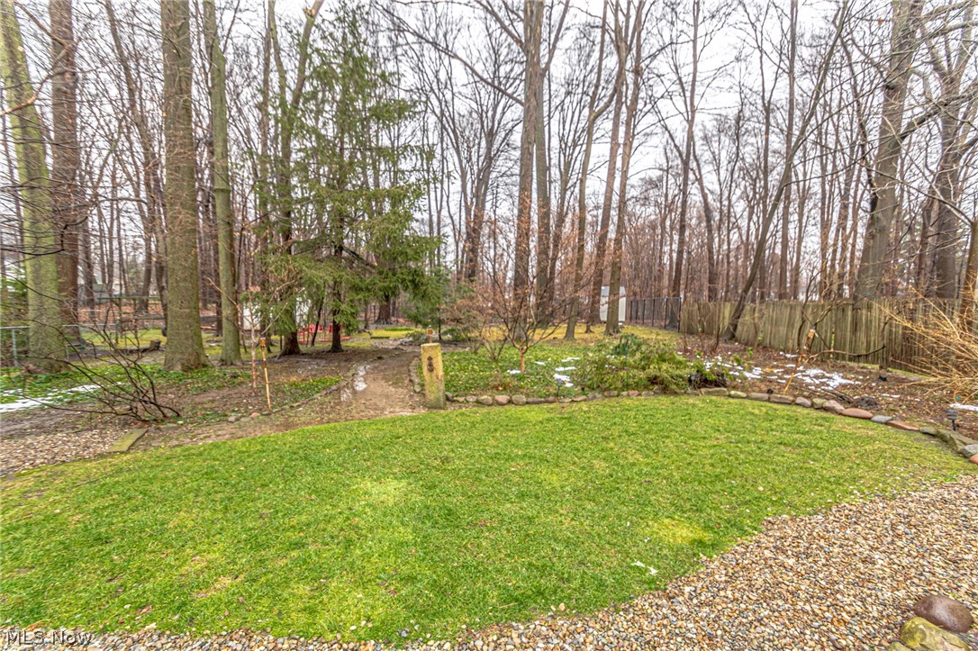 4765 Edenwood Road Cleveland, OH 44121 - Photo 31 of 35 Gallery Image 31