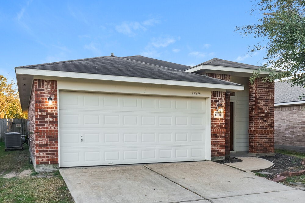 12114 English Brook Circle Humble, TX 77346 - Photo 3 of 16