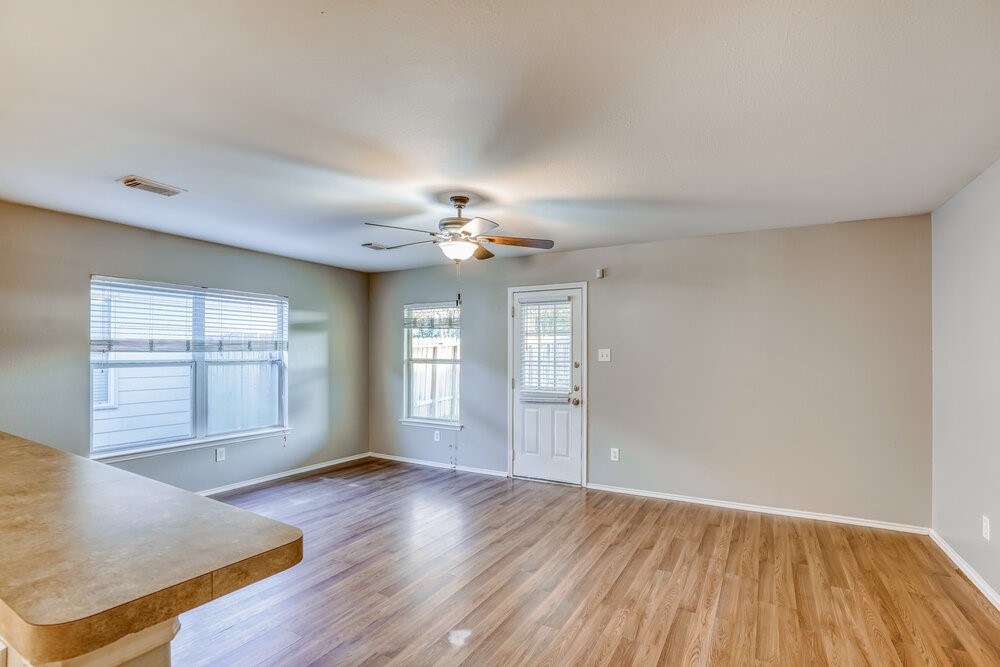 12114 English Brook Circle Humble, TX 77346 - Photo 4 of 16