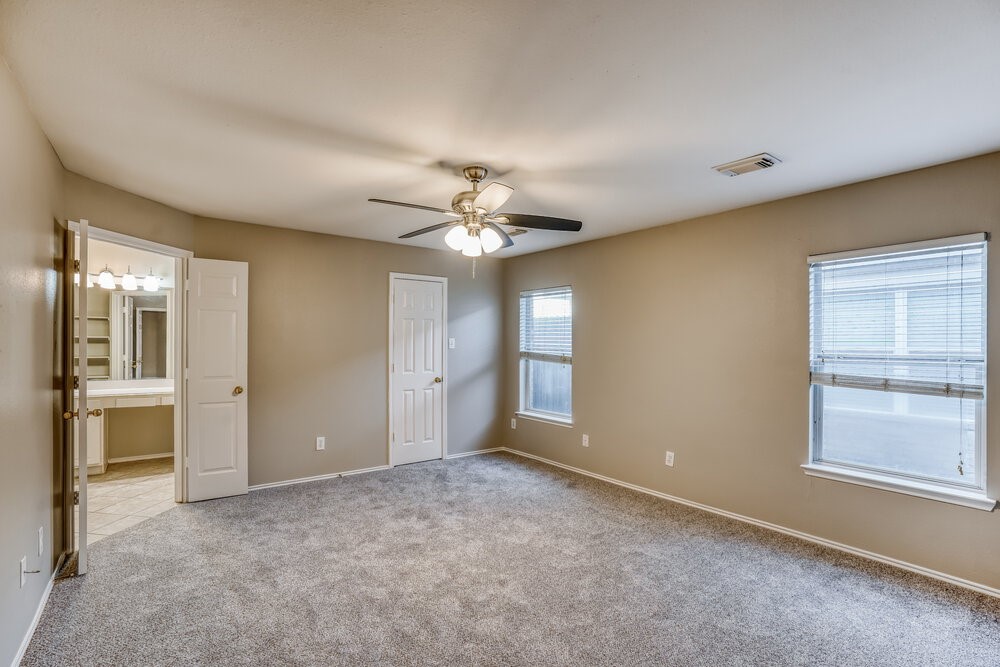 12114 English Brook Circle Humble, TX 77346 - Photo 9 of 16