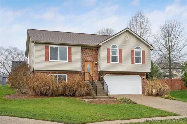 $325,000 | 4509 Chris Court, New Albany, IN 47150
