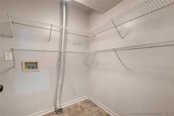 $299,900 | 4509 Chris Court, New Albany, IN 47150