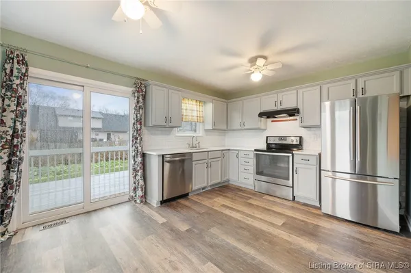 $299,900 | 4509 Chris Court, New Albany, IN 47150