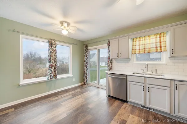 $299,900 | 4509 Chris Court, New Albany, IN 47150