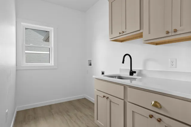 $539,900 | 633 Lewis Court, Holmen, WI 54636