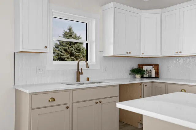 $539,900 | 633 Lewis Court, Holmen, WI 54636