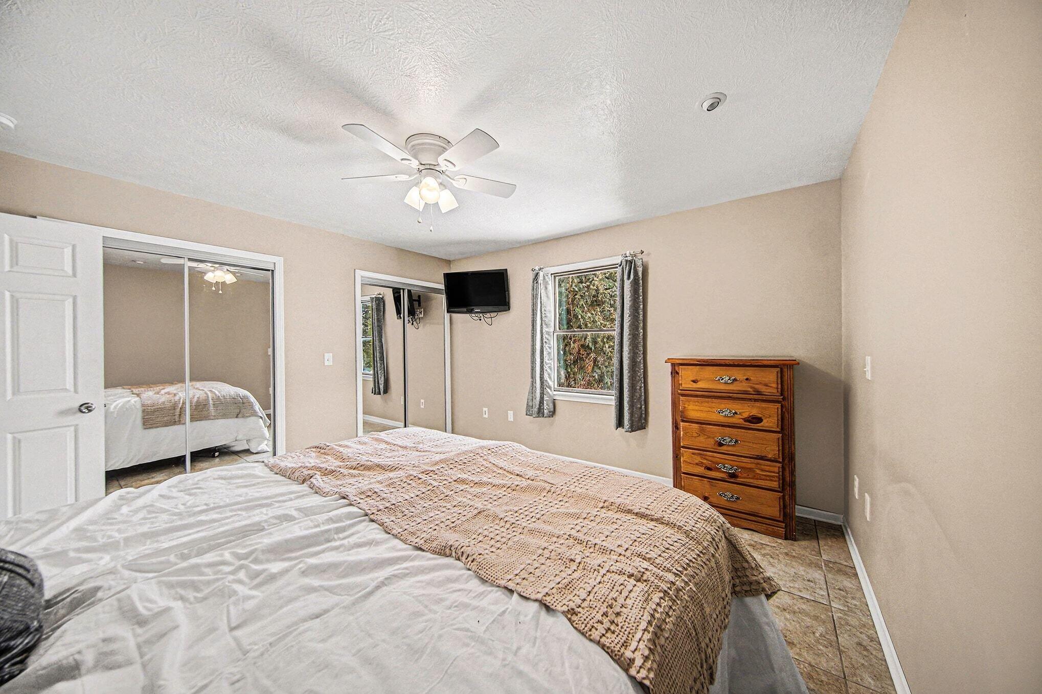 4387 East Berry Road Pleasant Lake, MI 49272 - Photo 18 of 31 17