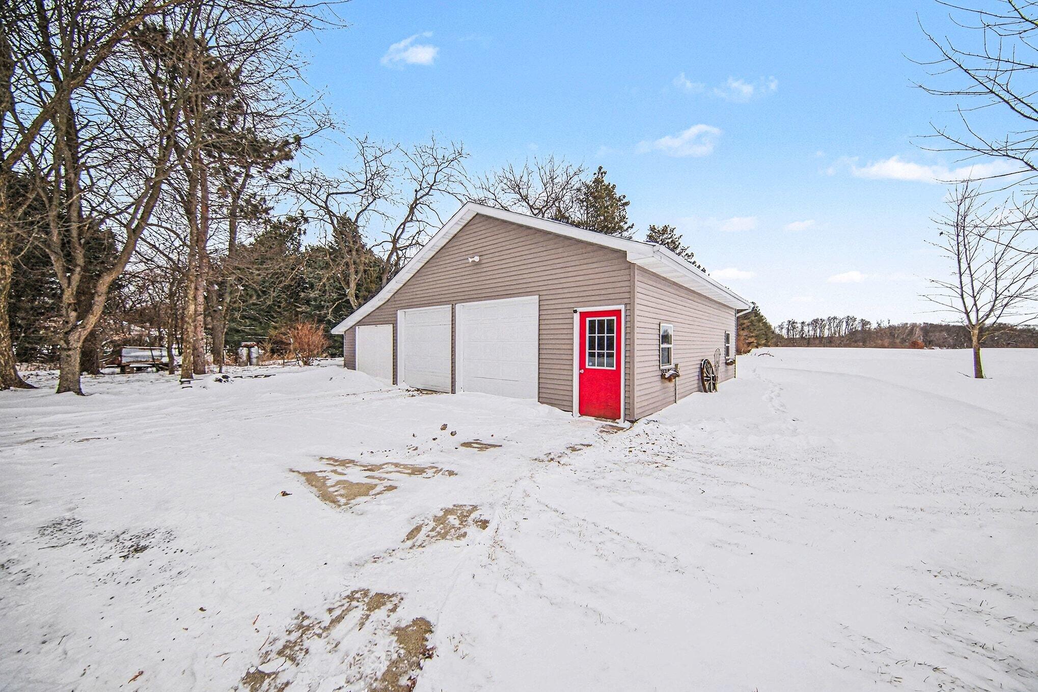 4387 East Berry Road Pleasant Lake, MI 49272 - Photo 27 of 31 25