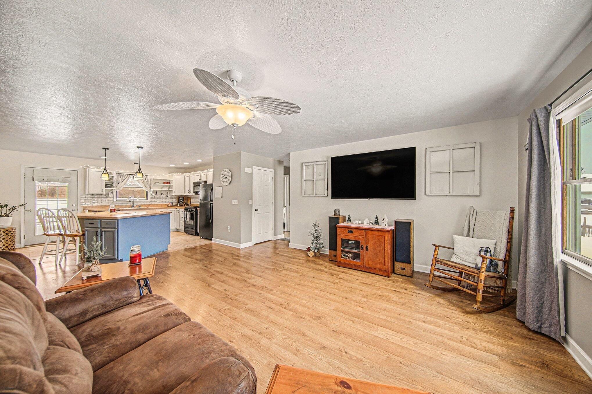 4387 East Berry Road Pleasant Lake, MI 49272 - Photo 6 of 31 5