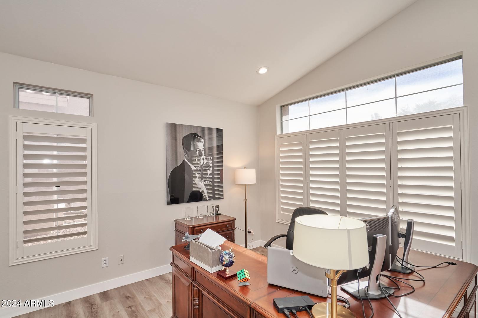 178 West El Freda Road Tempe, AZ 85284 - Photo 11 of 47 Great Room4