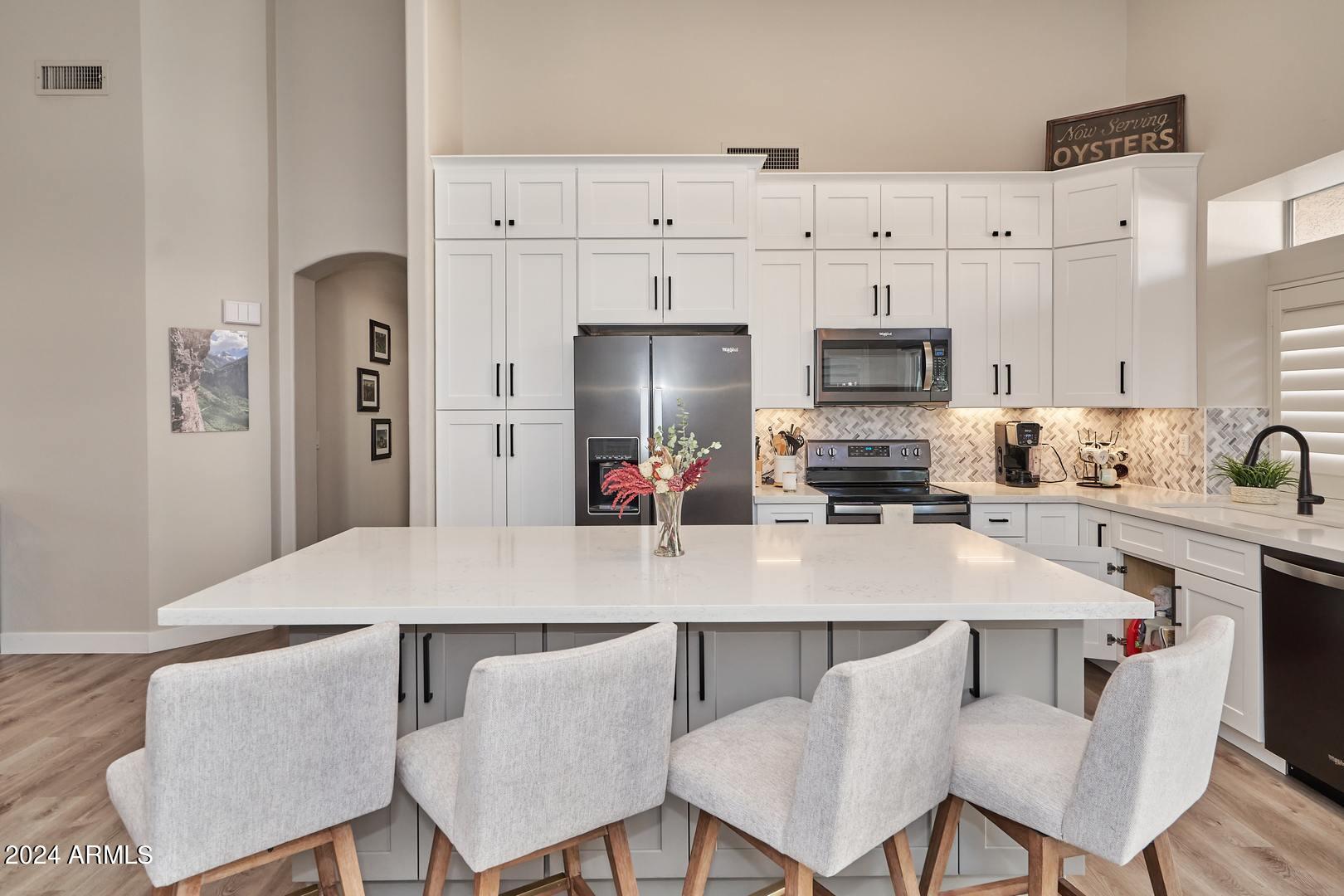178 West El Freda Road Tempe, AZ 85284 - Photo 17 of 47 Kitchen3