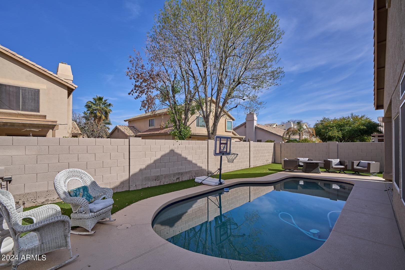178 West El Freda Road Tempe, AZ 85284 - Photo 31 of 47 Pool backyard View