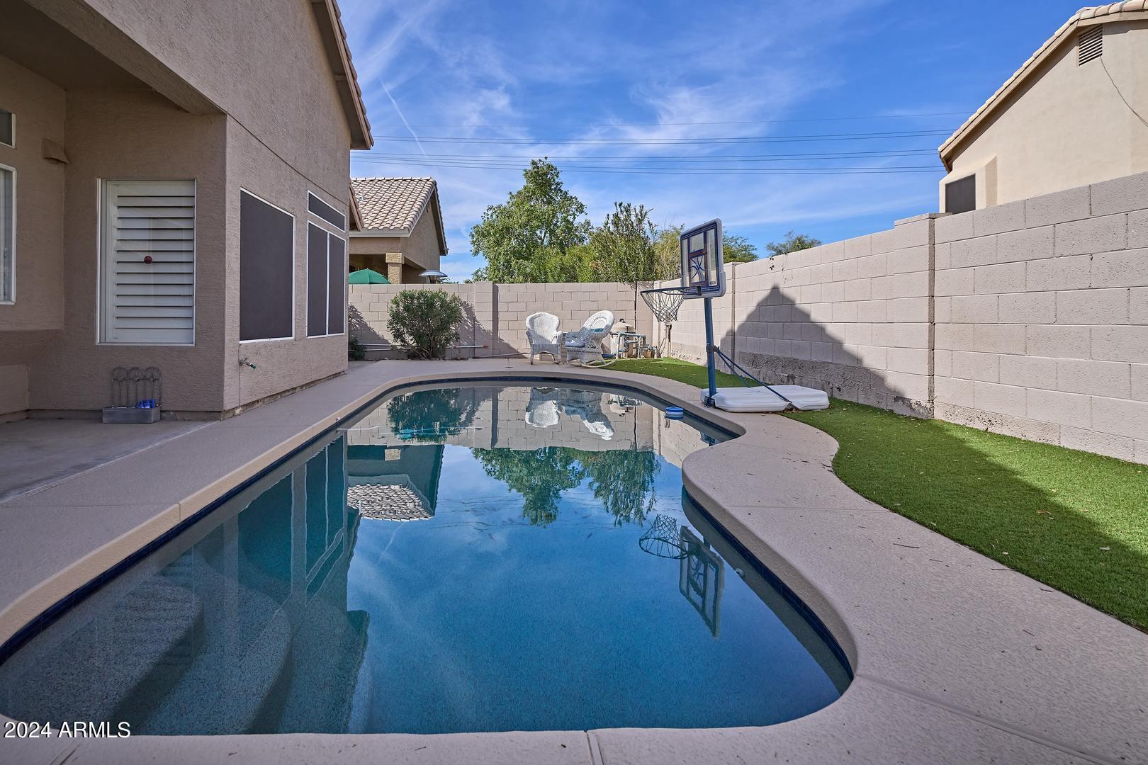 178 West El Freda Road Tempe, AZ 85284 - Photo 33 of 47 Pool