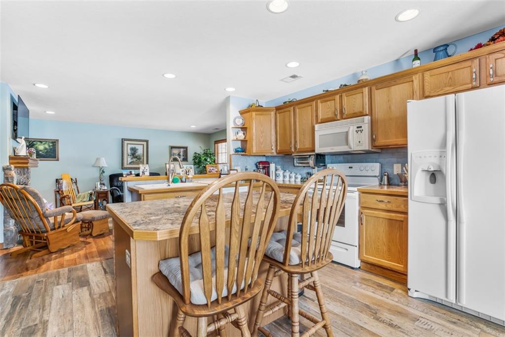 128 Abbey Road New Castle, PA 16105 - Photo 5 of 14