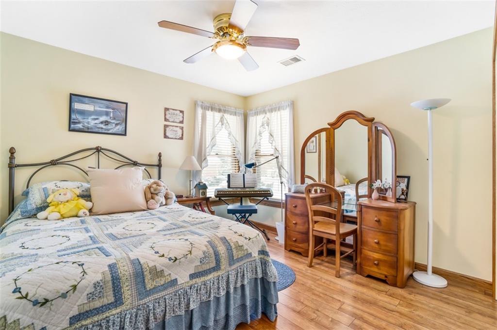 128 Abbey Road New Castle, PA 16105 - Photo 10 of 14
