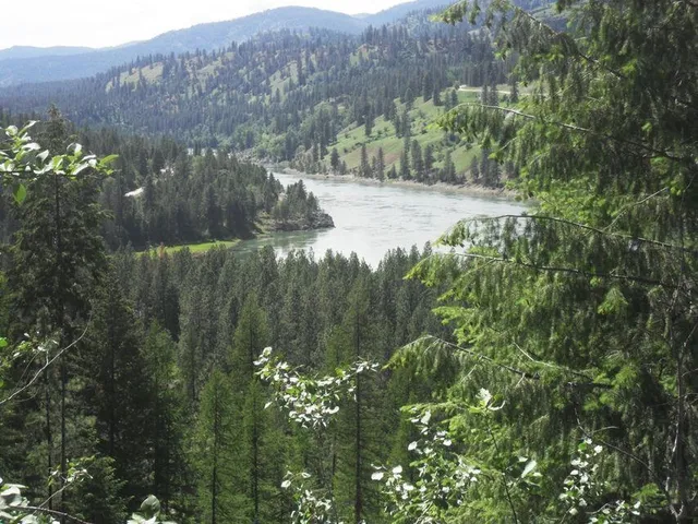 $1,110,000 | 3850 North N Highway, Northport, WA 99157