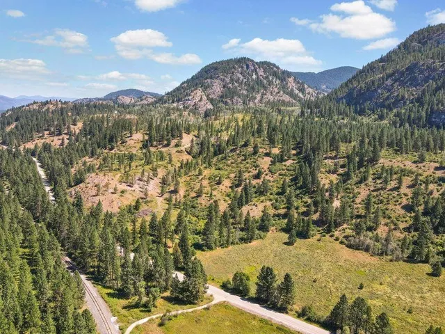 $1,110,000 | 3850 North N Highway, Northport, WA 99157