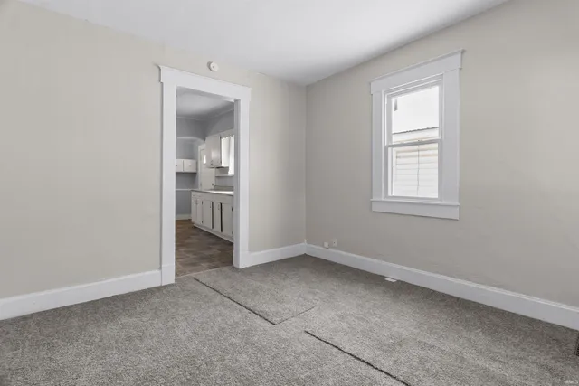 $68,000 | 209 South Whites Avenue, Marion, IN 46952