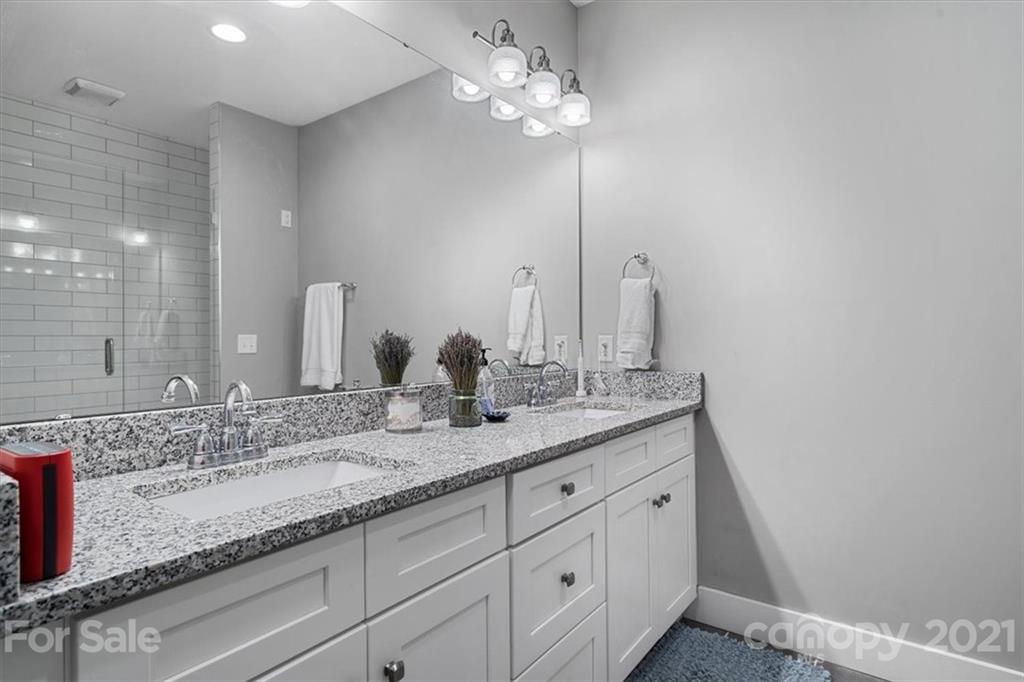 5212 Valley Stream Road Charlotte, NC 28209 - Photo 13 of 25 Gallery Image 13