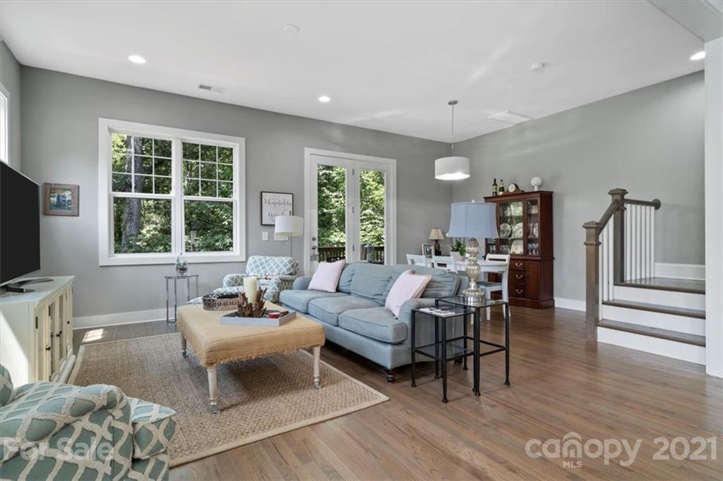 5212 Valley Stream Road Charlotte, NC 28209 - Photo 3 of 25 Gallery Image 3