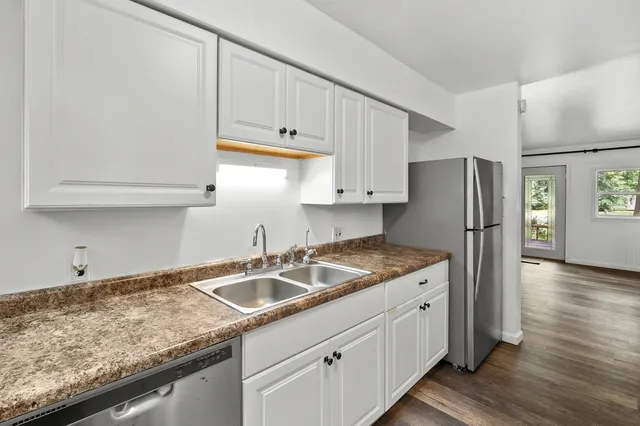 $269,900 | 1900 Derfla Drive, St. Joseph, MI 49085