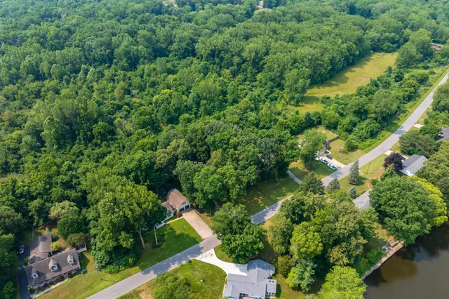 $269,900 | 1900 Derfla Drive, St. Joseph, MI 49085