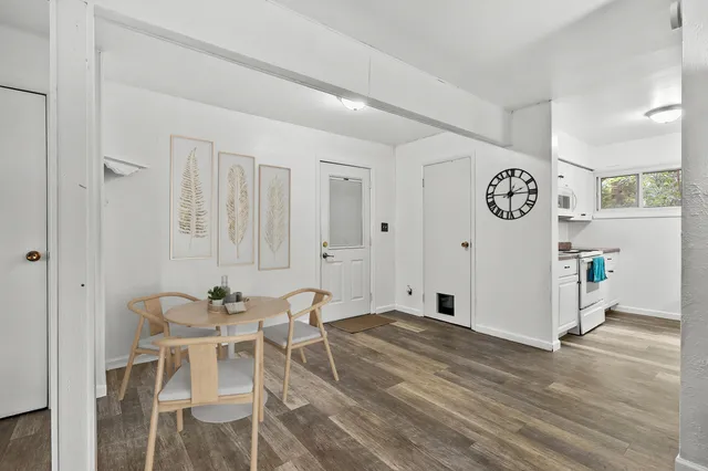 $269,900 | 1900 Derfla Drive, St. Joseph, MI 49085