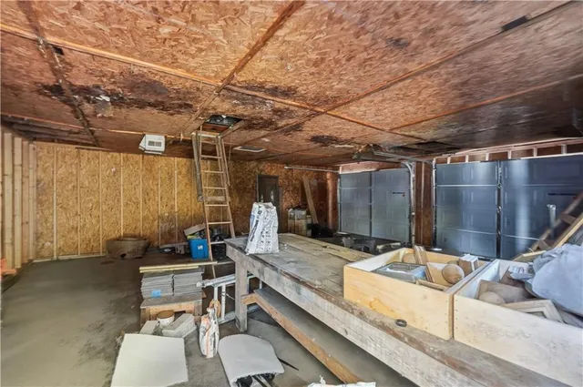 $216,000 | 2111 Franklin Avenue, Lexington, MO 64067