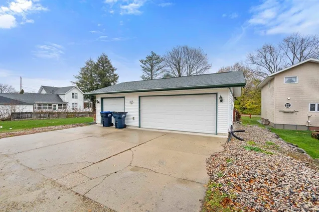 $350,000 | 3613 County O, Cambridge, WI 53523