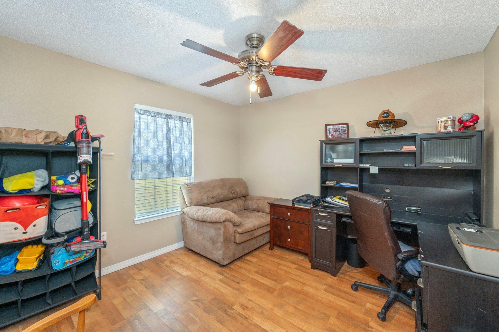 17 Flora Cove Crestview, FL 32539 - Photo 20 of 31 a workspace with furniture and a window