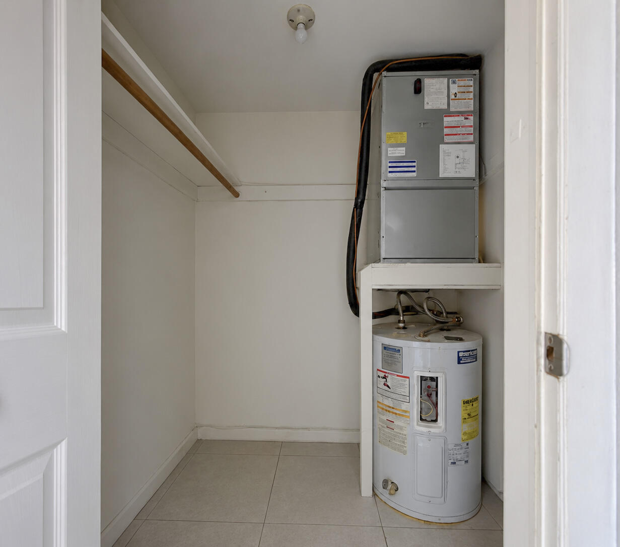 2141 Northeast 41st Street, Unit 3 Lighthouse Point, FL 33064 - Photo 14 of 15 2141 NE 41st St_Final Pics_012