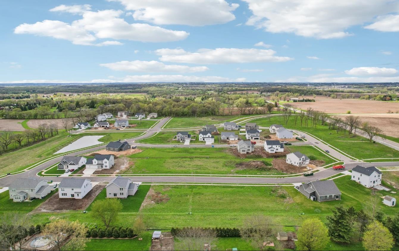 543 Buss Road Cottage Grove, WI 53527 - Photo 5 of 7