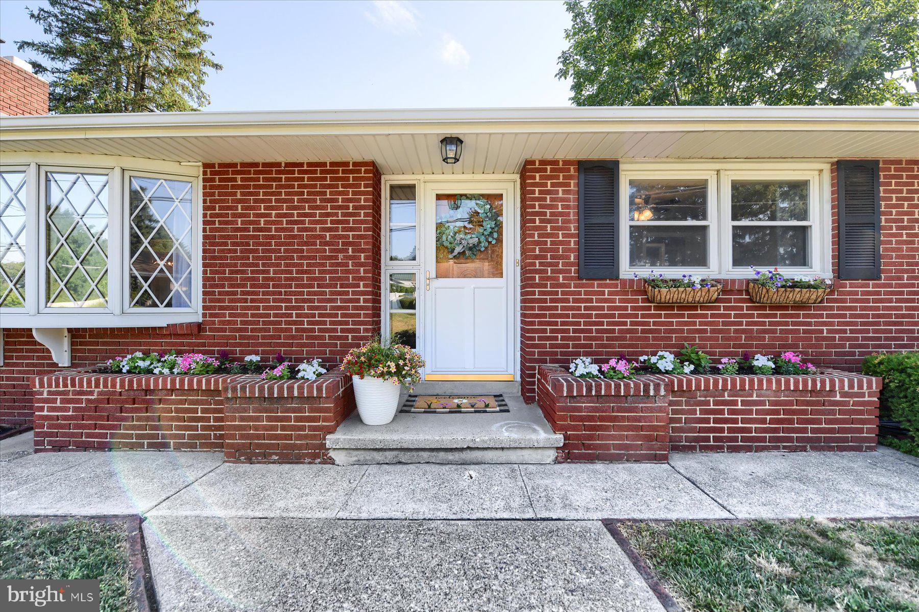 500 Walnut Road Harrisburg, PA 17113 - Photo 4 of 37