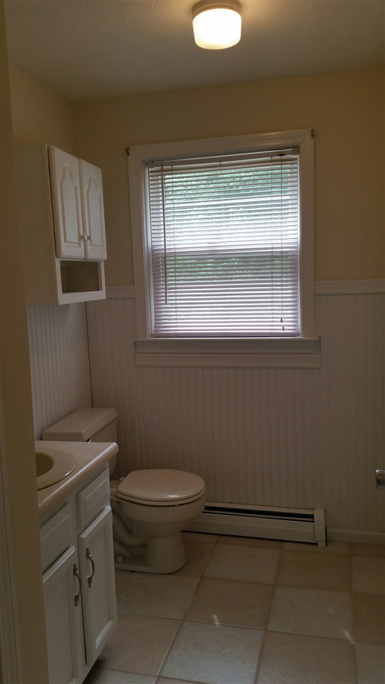 11 R Pelican Circle Derry, NH 03038 - Photo 13 of 28