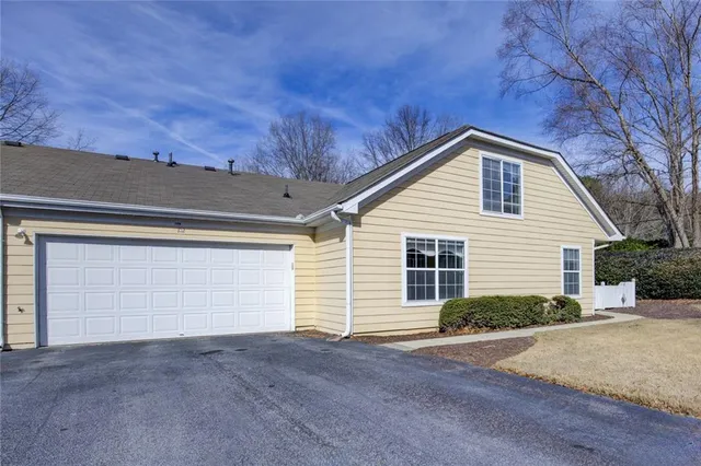 $249,900 | 2191 Rockbridge Road Southwest, Unit 102, Stone Mountain, GA 30087