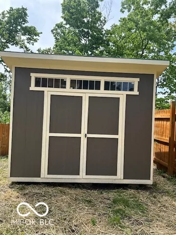 $2,500 | 2936 Guilford Avenue, Indianapolis, IN 46205